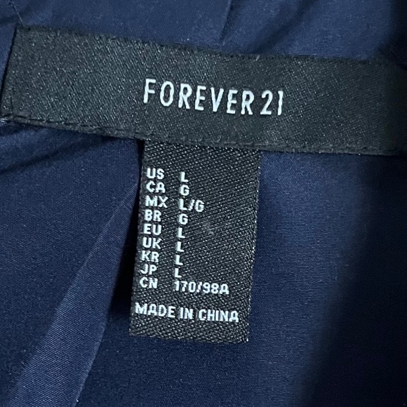 Forever 21 Navy Blue Embellished Velvet Bomber Jacket Size L NWOT - Picture 10 of 10